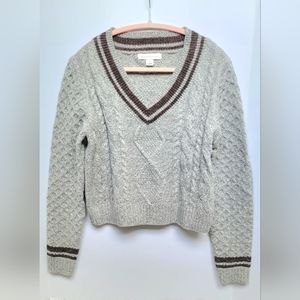 NWOT Monteau Los Angeles Juniors V-neck Tipped Trim Sweater, Size L